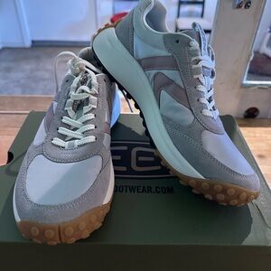 KEEN Women's KS86 Retro Style Sneakers, 7.5